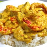 Gelbes Curry mit Garnelen